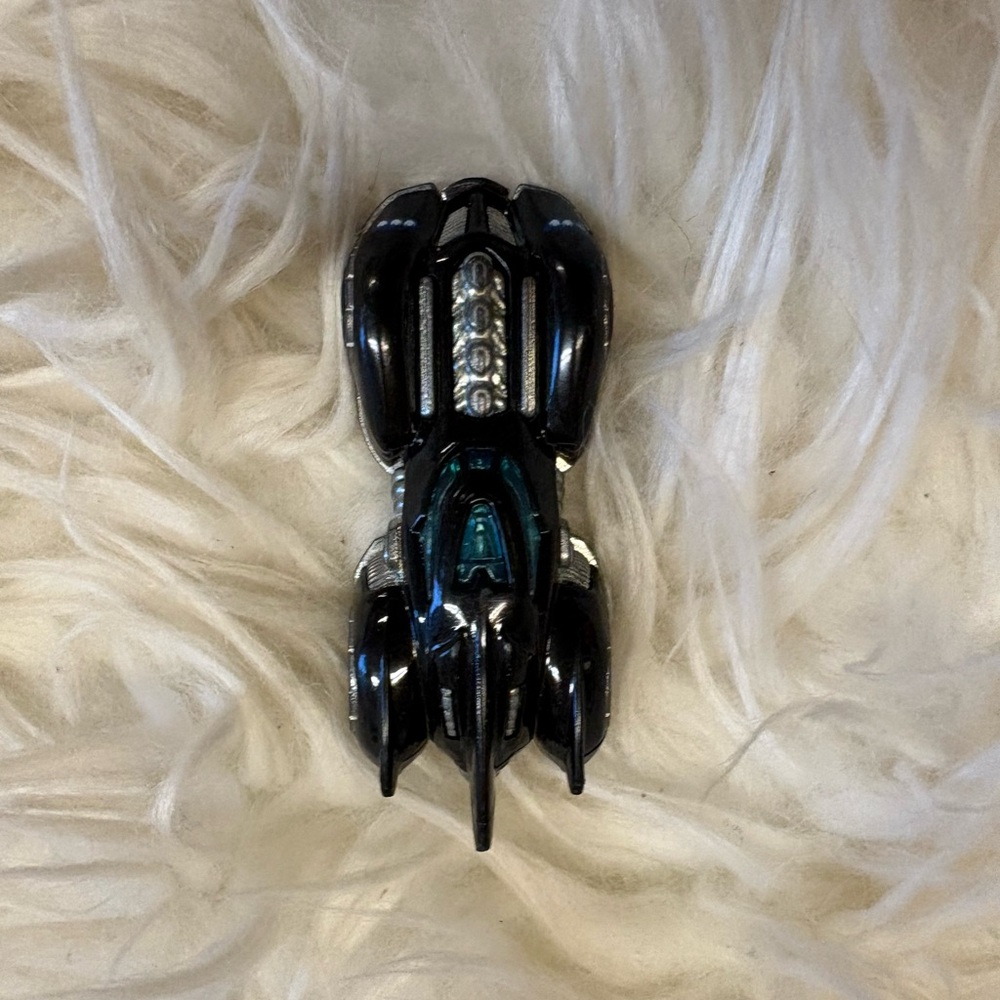 Vintage Batman hot wheel Black Die-Cast Futuristic Car Toy